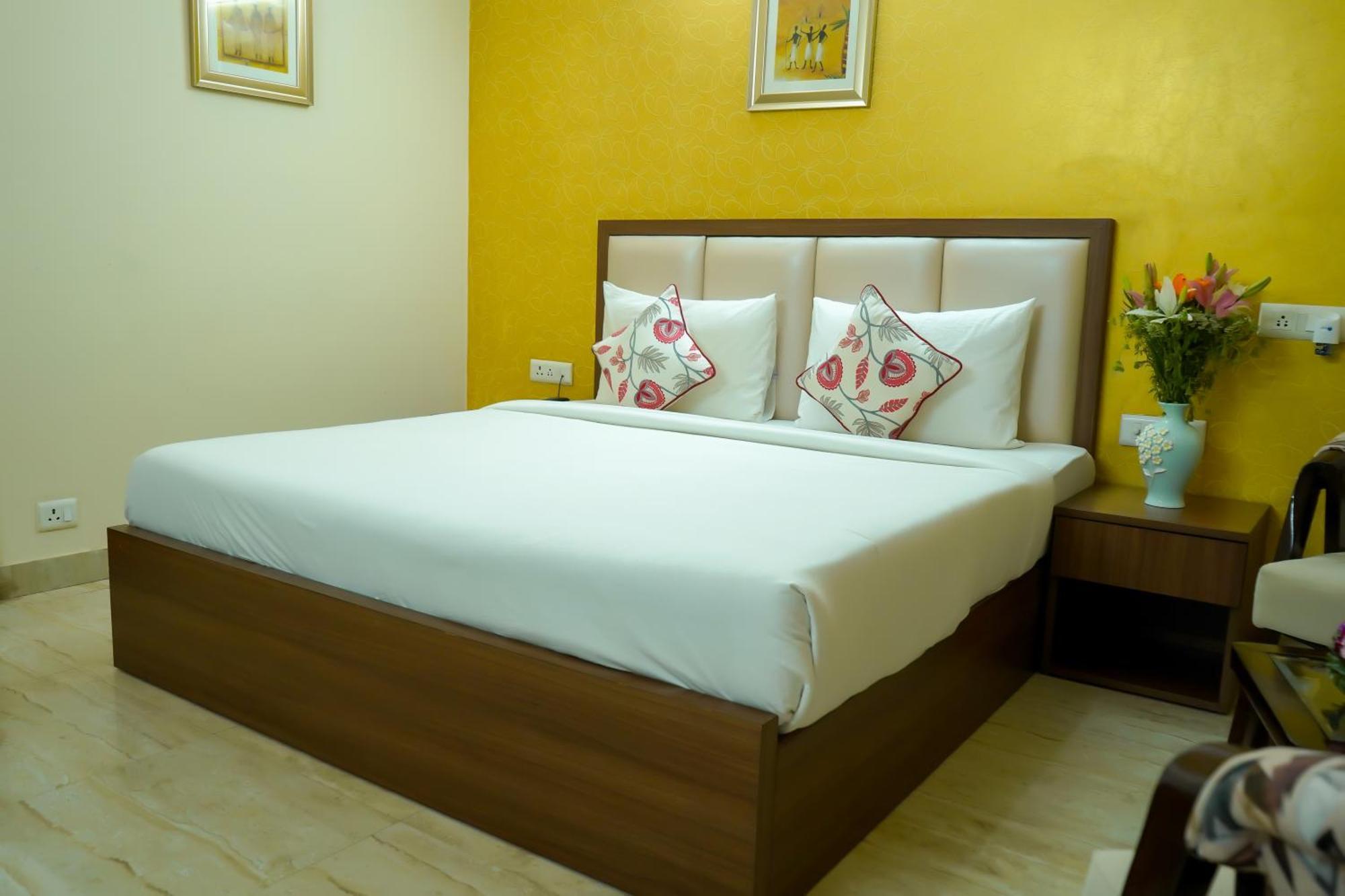 Hotel The Luxe 18 - Golf Course Road Gurgaon Exteriör bild